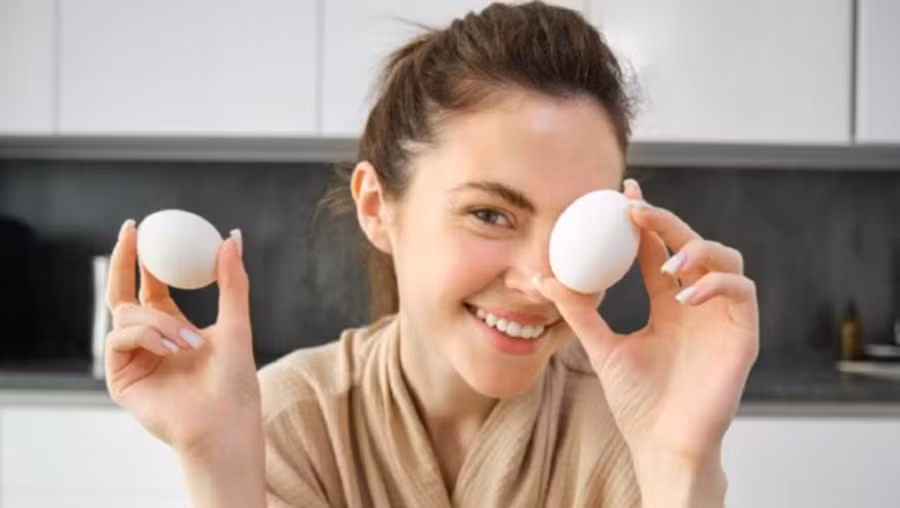 100 gam trứng trắng cung cấp 10,9 gam protein. (Ảnh: ITN)