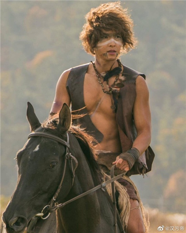 Song Joong Ki trong Asadal Chronicles. Song Joong Ki trong Asadal Chronicles.