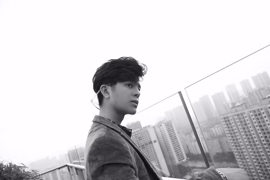 Nguyễn Quang Anh chiến thắng The Voice Kids mùa đầu vào tháng 9/2013.