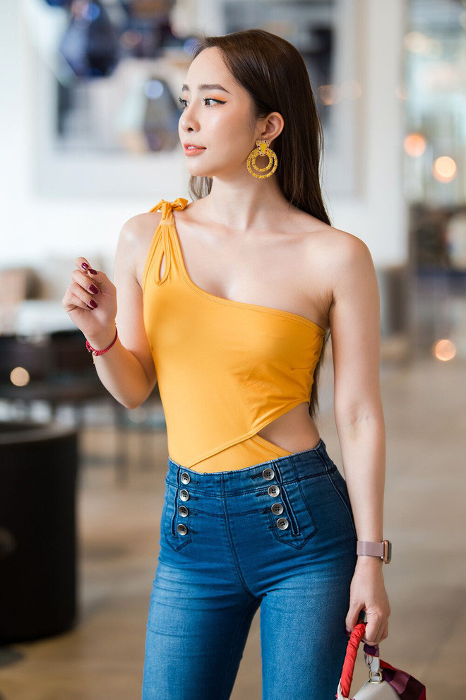 "Cá sấu chúa" đen nhẻm của "Lập trình trái tim" ngày nào nay đã "lột xác" với làn da ngày càng mịn màng, trắng sáng. "Cá sấu chúa" đen nhẻm của "Lập trình trái tim" ngày nào nay đã "lột xác" với làn da ngày càng mịn màng, trắng sáng.