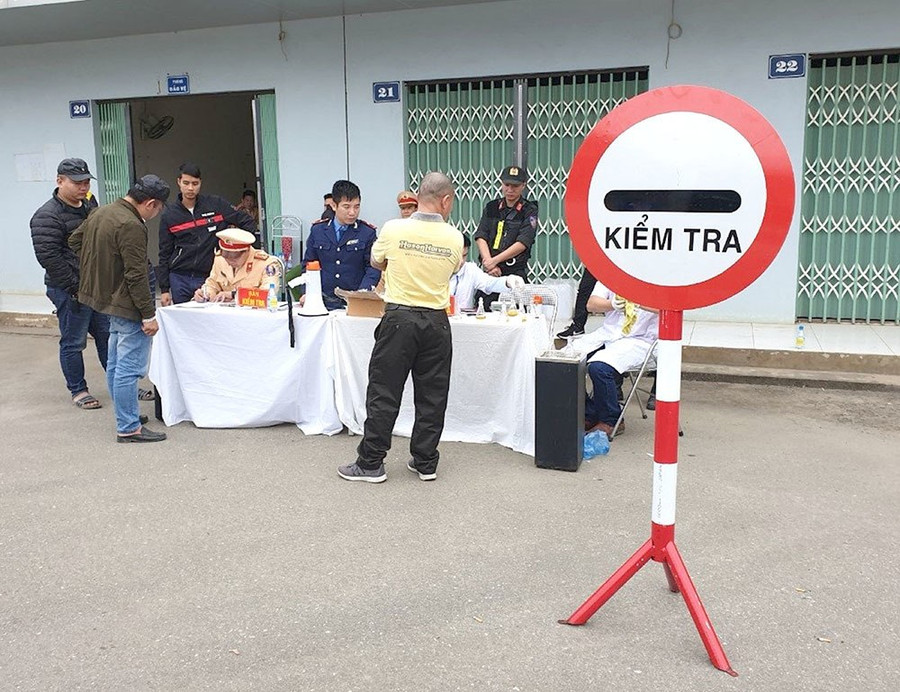 Lật tẩy chiêu trò né kiểm tra của tài xế nghiện ma túy ảnh 1 Keyword đầu tiên có dấu