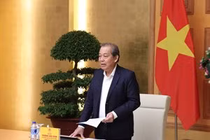 Phó Thủ tướng Thường trực Chính phủ Trương Hoà Bình kết luận cuộc họp. Ảnh: VGP/Lê Sơn