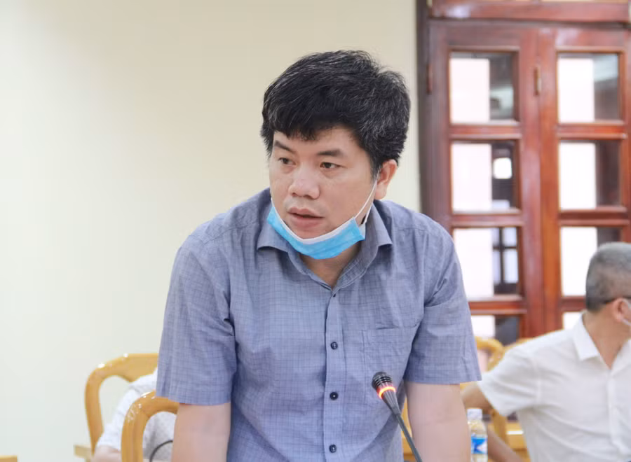 Ông Nguyễn Hồng Cường, Phó giám đốc Sở GD&amp;ĐT trả lời về công tác tổ chức kỳ thi diễn ra trong thời điểm dịch Covid-19.