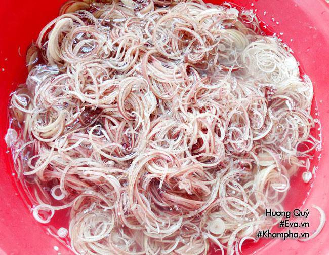 Cách làm nộm hoa chuối tai heo giòn ngon, tươi mát cả nhà đều mê ảnh 3 cach lam nom hoa chuoi tai heo gion ngon, tuoi mat ca nha deu me - 3