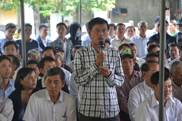 Đối thoại giữa chính quyền và nhân dân sống quanh khu vực nhà máy thép.