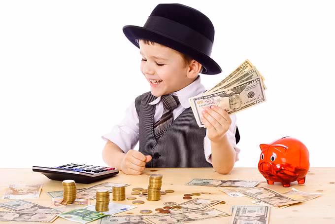 Người giàu luôn khuyến khích con cái đặt ra những mục tiêu lớn để chinh phục. Ảnh: Ymcairede. Người giàu luôn khuyến khích con cái đặt ra những mục tiêu lớn để chinh phục và đừng sợ thất bại. Ảnh: Ymcairede.