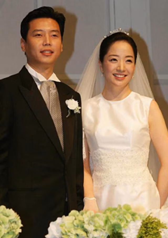 Con dâu tập đoàn Huyndai khét tiếng: Dậy lúc 4h30, chi tiêu một đồng cũng phải ghi chép-4