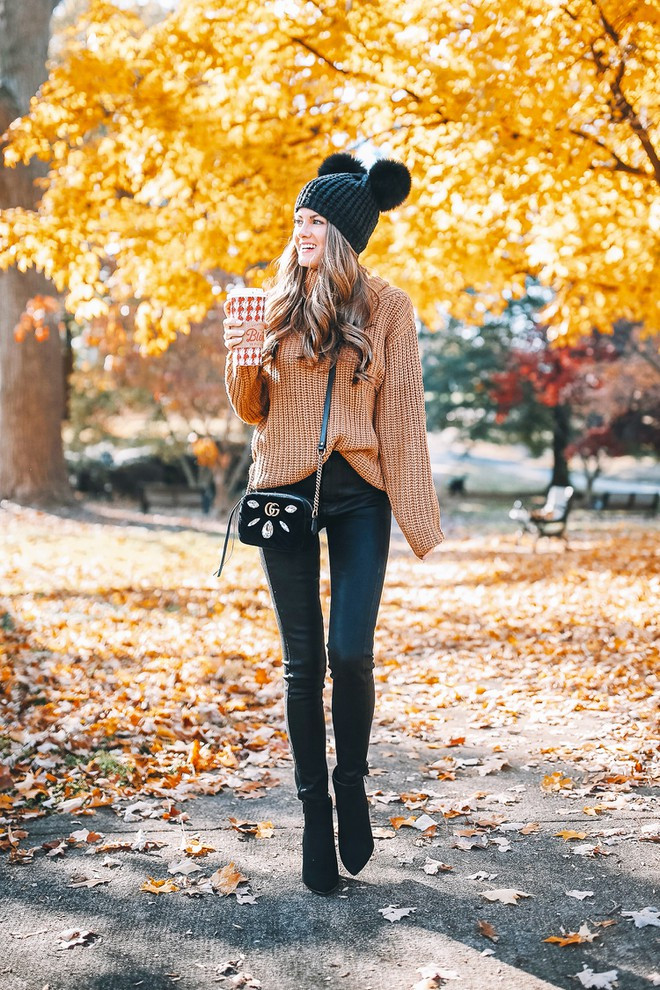 Gợi ý công thức phối đồ đẹp với mũ len cho mùa đông ảnh 10 Ap dung ngay cong thuc phoi do dep voi mu len cho mua dong nay hinh anh 10