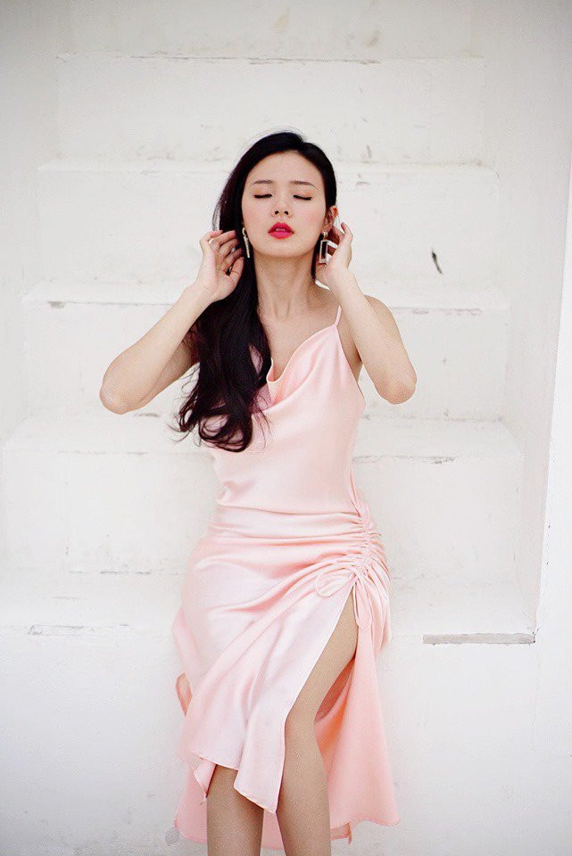 Gu thời trang cực kỳ đơn giản nhưng được khen tới tấp của Midu ảnh 11 khong cau ky, midu toan dien do don gian ma van duoc khen toi tap - 12