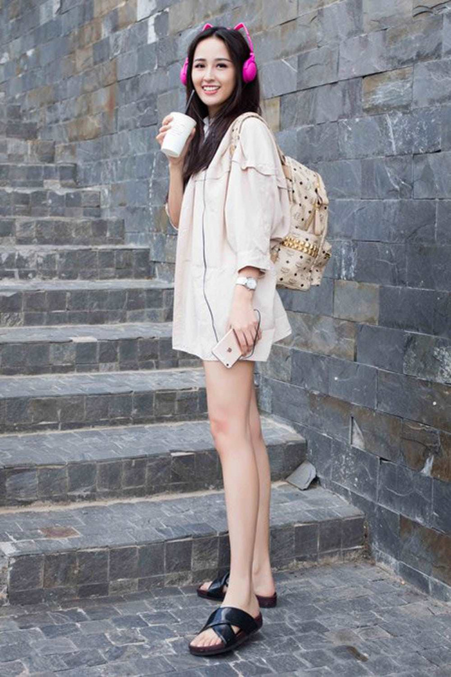 chi ca tram trieu cho mot mon do, nhung my nhan viet khien fans nham tuong hang cho - 8