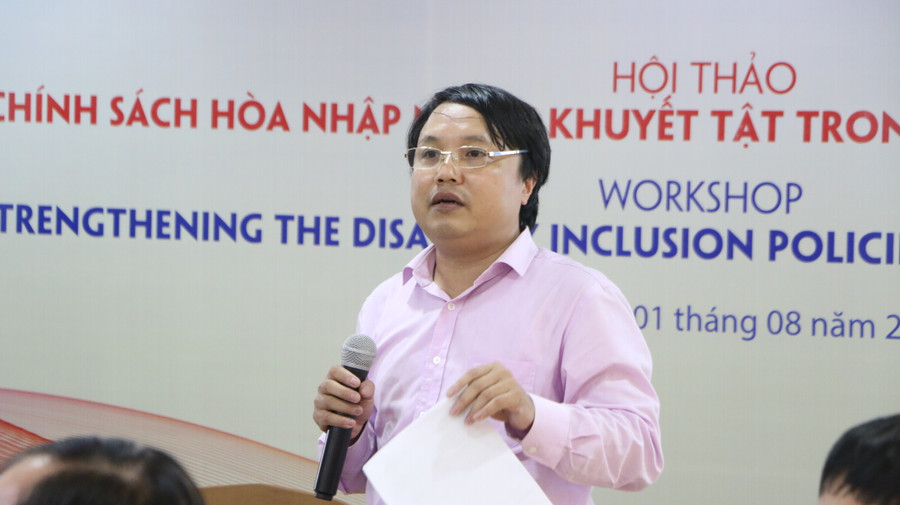 TS Tạ Ngọc Trí chia sẻ về những chính sách đã được Bộ GD&ĐT thực hiện để thúc đẩy quyền tiếp cận về giáo dục của người khuyết tật. TS Tạ Ngọc Trí chia sẻ về những chính sách đã được Bộ GD&ĐT thực hiện để thúc đẩy quyền tiếp cận về giáo dục của người khuyết tật.