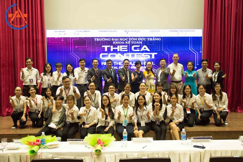 Top 25 cùng ban giám khảo cuộc thi “The CA Contest” đã có một đêm chung kết thành công. Top 25 cùng ban giám khảo cuộc thi “The CA Contest” đã có một đêm chung kết thành công.