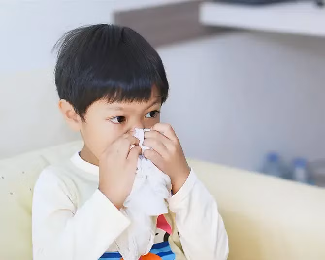 Sử dụng thuốc thông mũi lâu dài có thể dẫn đến nghẹt mũi mãn tính, rất khó điều trị.