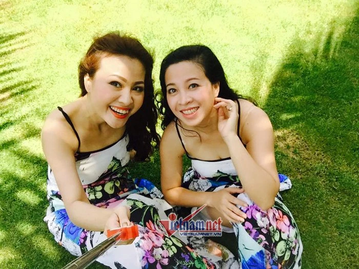 Vợ Trọng Tấn, Đăng Dương gợi cảm với thời trang đôi