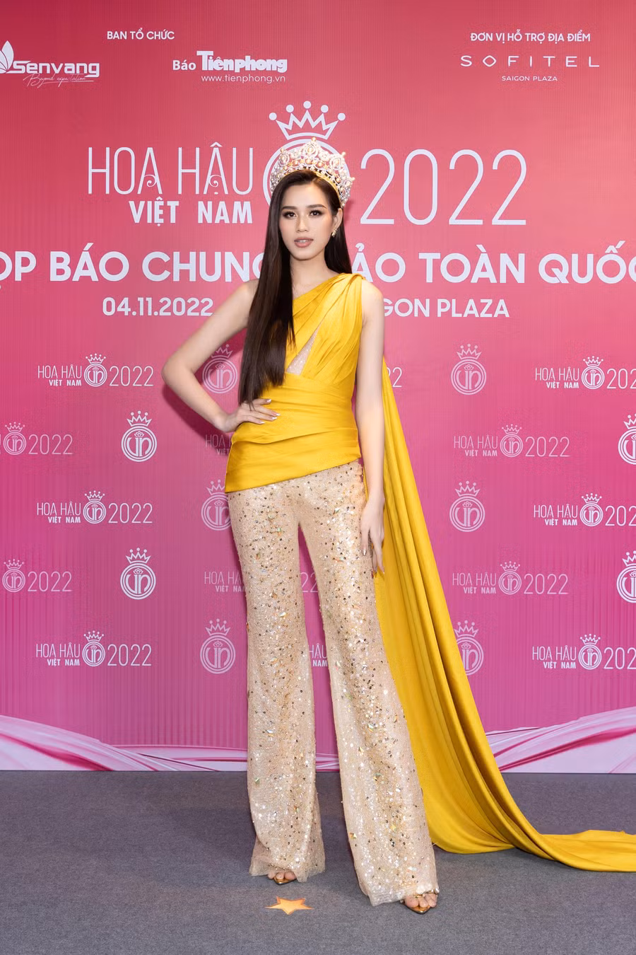 Hoa hậu Đỗ Thị Hà.