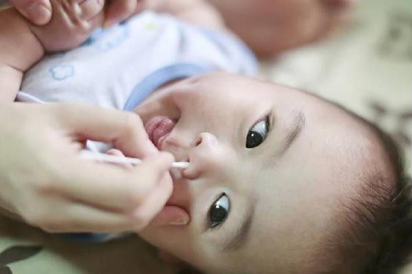 Là thức ăn tốt nhất cho trẻ nhưng sữa mẹ bỗng trở thành độc dược vì những sai lầm này ảnh 4 Là thức ăn tốt nhất cho trẻ nhưng sữa mẹ bỗng trở thành độc dược vì những sai lầm này ảnh 4