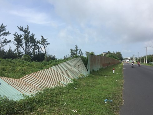 Dân bức xúc vì dự án BĐS bỏ hoang “chiếm” lối xuống biển Long Hải ảnh 7