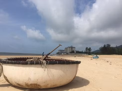 Dân bức xúc vì dự án BĐS bỏ hoang “chiếm” lối xuống biển Long Hải ảnh 11