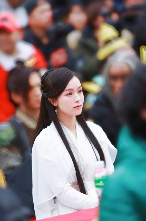 “So kè” nhan sắc 4 nàng Vương Ngữ Yên- người làm khuynh đảo màn ảnh, kẻ lĩnh nhiều gạch đá