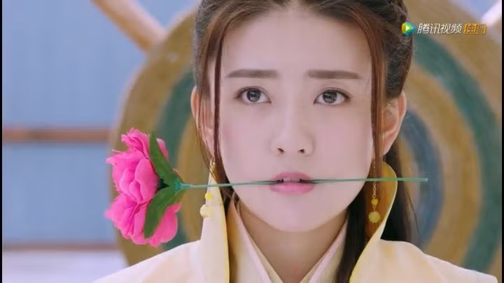 Những hạt sạn siêu to siêu khổng lồ khiến khán giả không thể nhịn cười trong phim cổ trang-5