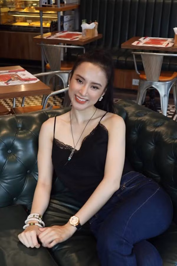 Không thể nhận ra Angela Phương Trinh của hiện tại: Khoe thân, sexy, bốc lửa đã lụi tắt từ lâu - Ảnh 15.