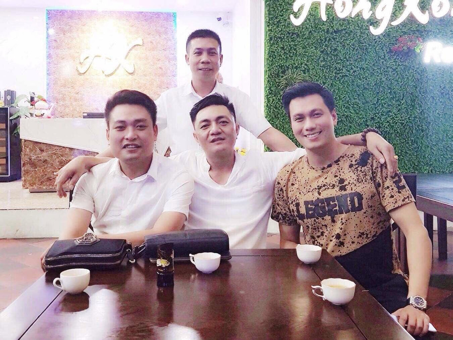 Phản ứng của Hồng Đăng, Bảo Anh khi bị Việt Anh "gạ" phẫu thuật thẩm mĩ hình ảnh 5 phan ung cua hong dang, bao anh khi bi viet anh "ga" phau thuat tham mi hinh anh 5