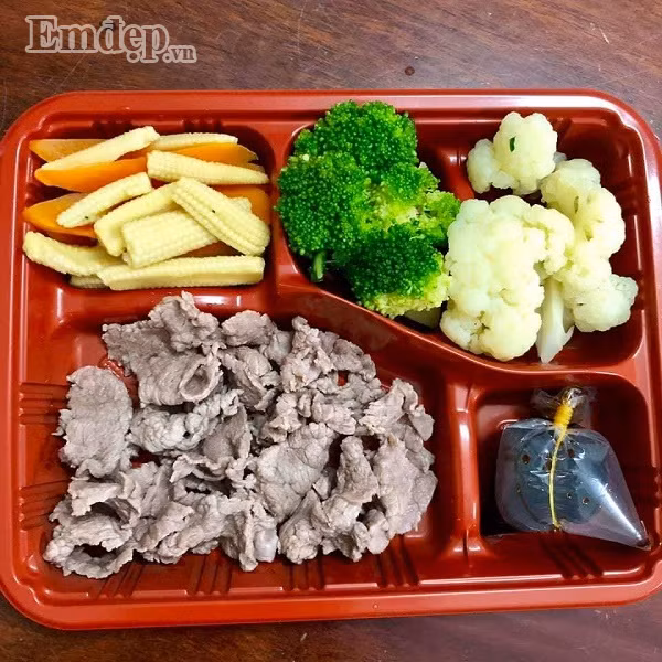 Từng có thời điểm lên 75kg cô nhân viên văn phòng sau thời gian chế độ ăn cụ thể đã có body đáng ngưỡng mộ