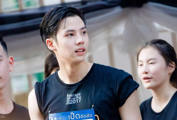 Rò rỉ loạt ảnh nam thần áo trắng Thái Lan “đốn tim” hội chị em 