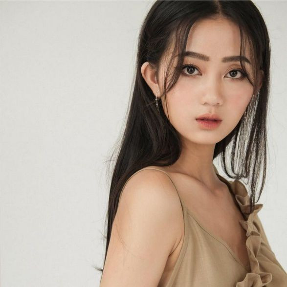 Thiếu nữ 19 tuổi xinh như hoa khiến bao chàng nguyện “trao tim” - 2