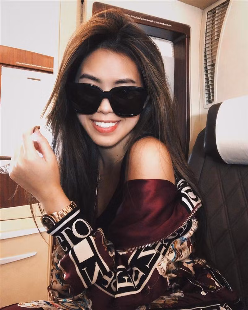 Rich kid phải như em chồng Hà Tăng: Mang 16 vali cho một chuyến đi chơi, khoe ảnh sống ảo khắp châu Âu-4