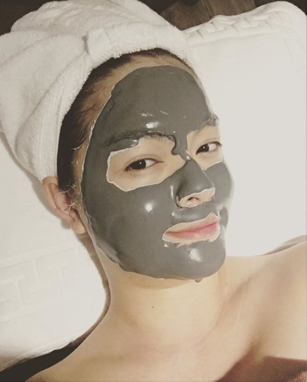 1 nam sau ly hon, pham quynh anh gay sot voi nhan sac tre trung khi de mat moc - 9