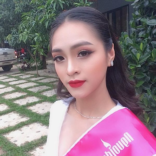 Nữ sinh bất ngờ nổi tiếng vì quá giống chị Huệ Thu Quỳnh ảnh 7