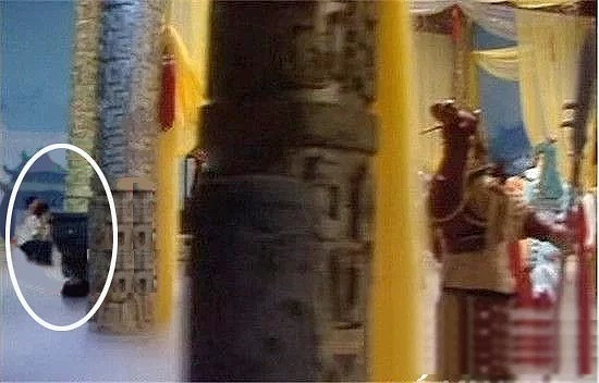 Những lỗi sai ngớ ngẩn trong phim ‘Tây du kí’ 1986 - ảnh 4