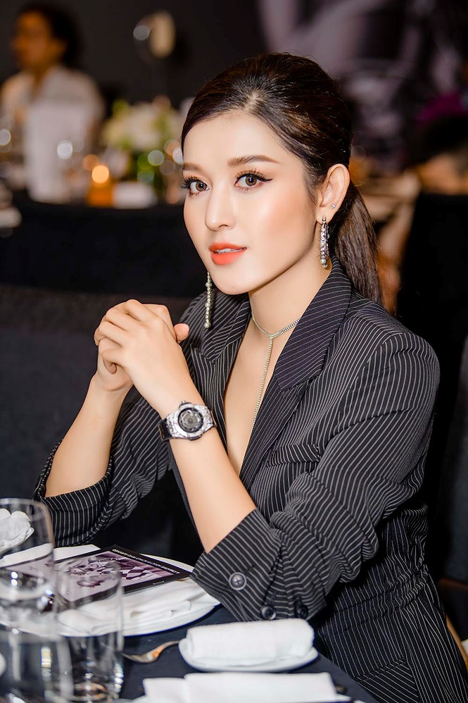 Bất ngờ với vẻ ngoài ngày càng điển trai như ‘soái ca’ của em trai Huyền My - ảnh 7