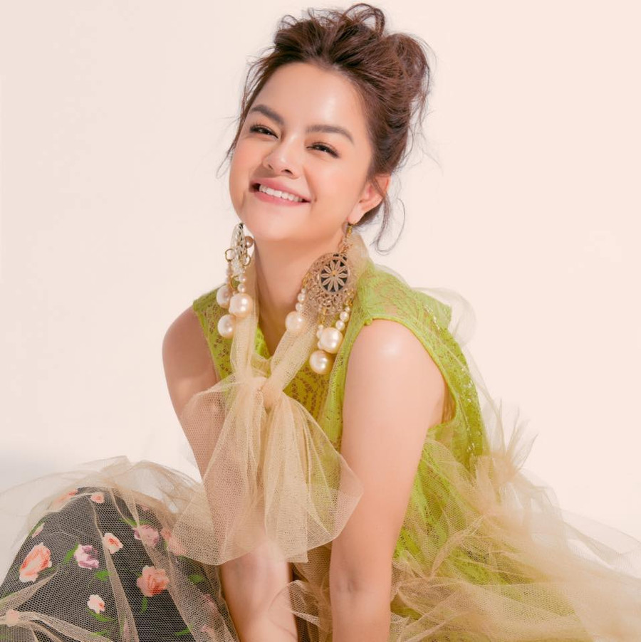 pham quynh anh khong con tiec nuoi sau gan mot nam ly hon dao dien quang huy hinh anh 1