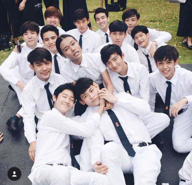 Rò rỉ loạt ảnh nam thần áo trắng Thái Lan khiến trái tim của hội chị em  Rò rỉ loạt ảnh nam thần áo trắng Thái Lan khiến trái tim của hội chị em