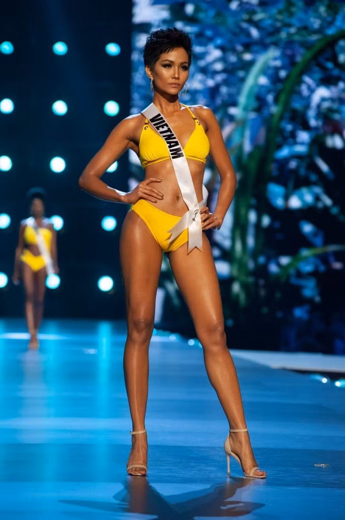 Hoa hậu HHen Niê: Nhiều người khuyên tôi tiêm môi, làm trắng da - Ảnh 3.