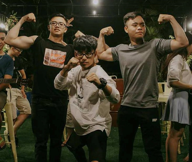 Em Sơn Tùng M-TP đăng ảnh selfie, dân mạng khen đẹp trai hơn cả anh ảnh 9 Em Son Tung M-TP dang anh selfie, dan mang khen dep trai hon ca anh hinh anh 9