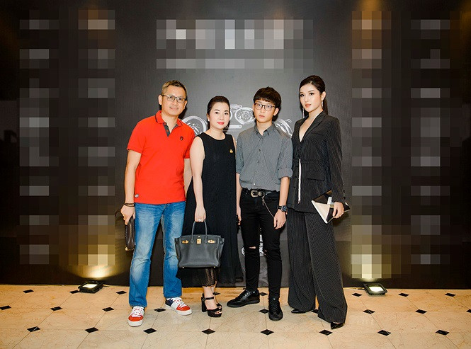 Bất ngờ với vẻ ngoài ngày càng điển trai như ‘soái ca’ của em trai Huyền My - ảnh 3