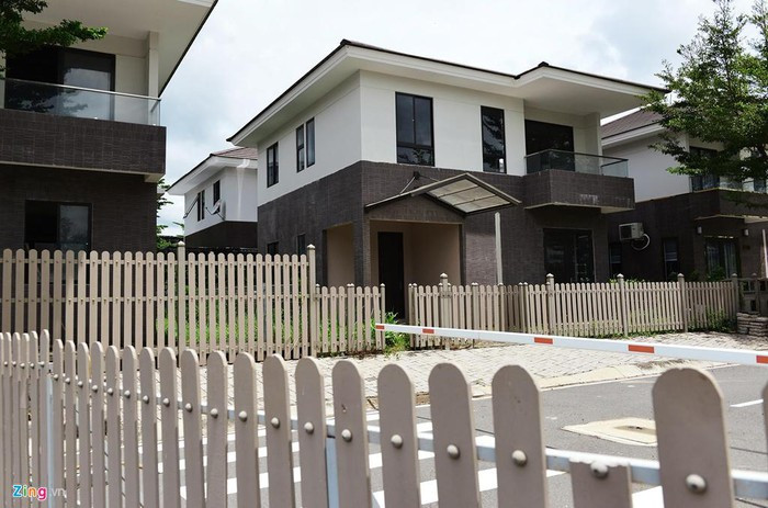 Cận cảnh khu biệt thự, nơi ca sĩ Nhật Kim Anh bị trộm hơn 5 tỷ đồng ảnh 5 Cận cảnh khu biệt thự, nơi ca sĩ Nhật Kim Anh bị trộm hơn 5 tỷ đồng ảnh 5