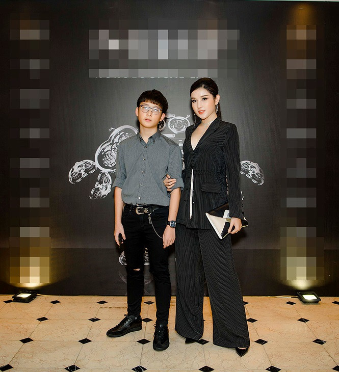 Bất ngờ với vẻ ngoài ngày càng điển trai như ‘soái ca’ của em trai Huyền My - ảnh 4