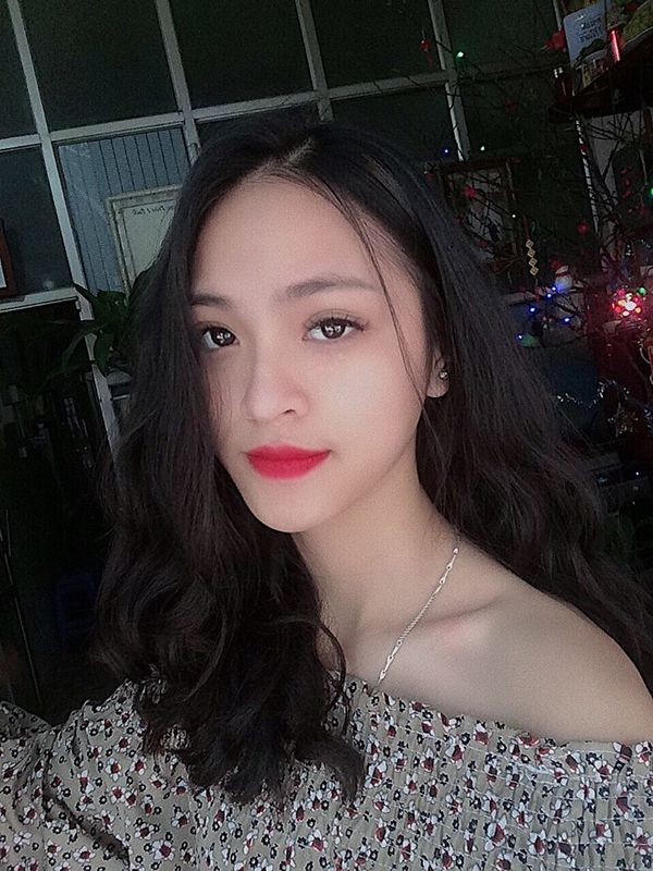 Nữ sinh bất ngờ nổi tiếng vì quá giống chị Huệ Thu Quỳnh ảnh 3