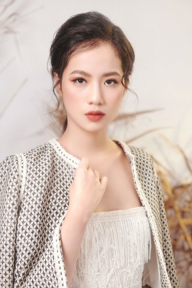 Nhan sắc hút hồn của nữ người mẫu khuyết tay ảnh 7 Nhan sắc hút hồn của nữ người mẫu khuyết tay7