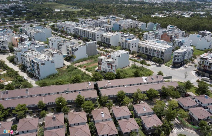 Cận cảnh khu biệt thự, nơi ca sĩ Nhật Kim Anh bị trộm hơn 5 tỷ đồng ảnh 3 Cận cảnh khu biệt thự, nơi ca sĩ Nhật Kim Anh bị trộm hơn 5 tỷ đồng ảnh 3