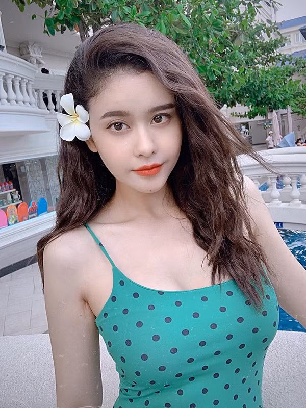 dien mai toc moi, thu hoi ai dam bao truong quynh anh da 30 tuoi, lai la me mot con? - 5