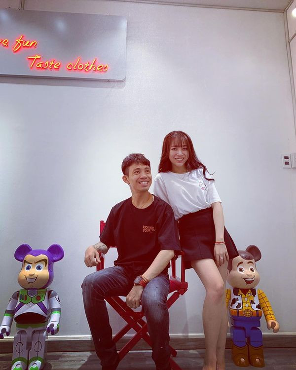 Trong lúc Minh Nhựa đang say đắm với vợ 2, cuộc sống của vợ đầu ra sao? ảnh 2 … và cô con gái cưng Minh Anh.