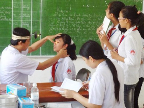 Bảo hiểm y tế học sinh, sinh viên: Sự cần thiết cho quyền lợi của các em