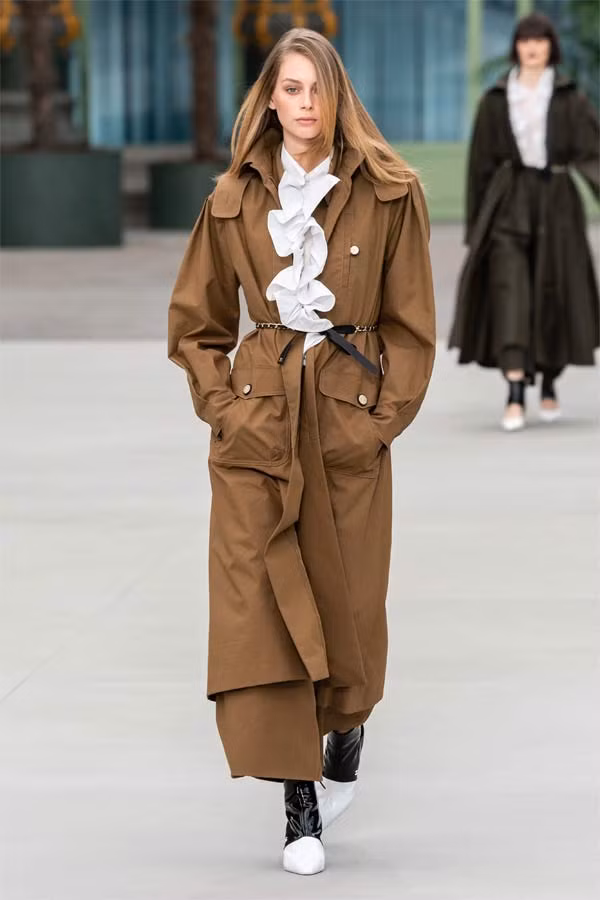 quyen luc mem cua de che moi nha chanel hinh anh 2