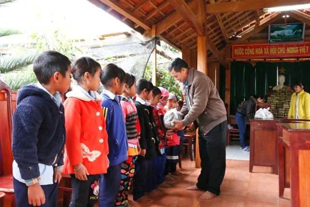 Để đảm bảo học sinh có gạo ăn, Cục dự trữ Nhà nước xuất sẽ xuất gạo dự trữ.