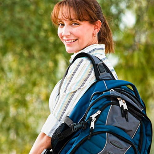 Dùng túi xách không đúng cách có hại cho sức khoẻ ảnh 1 Dùng túi xách không đúng cách có hại cho sức khoẻ ảnh 1
